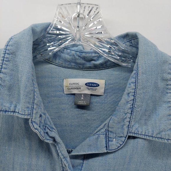 old navy Classic Chambray Button Front Shirt - Picture 3 of 10